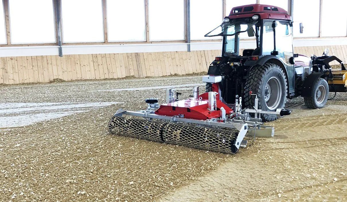 Floor-Care ONE 2,5 m aan een trekker
