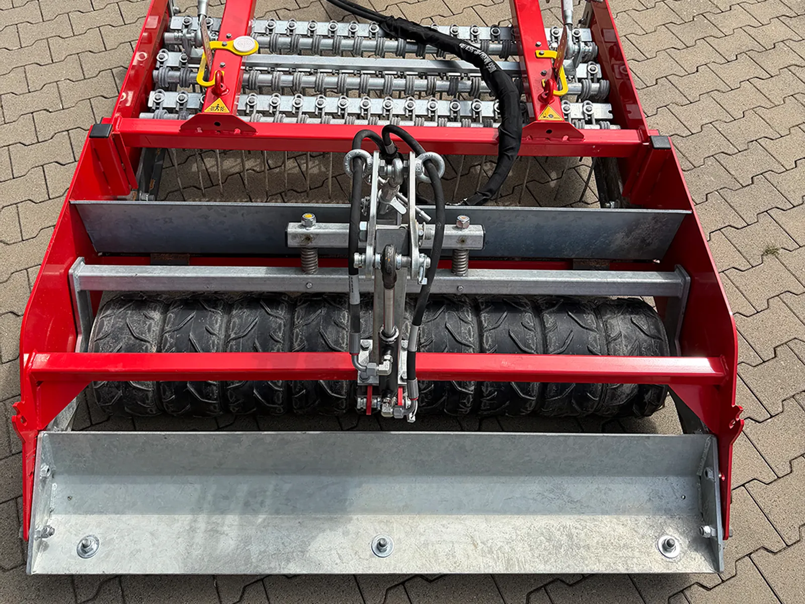 Floor-Care RACETRACK van bovenaf: tanden en FarmFlex-rol