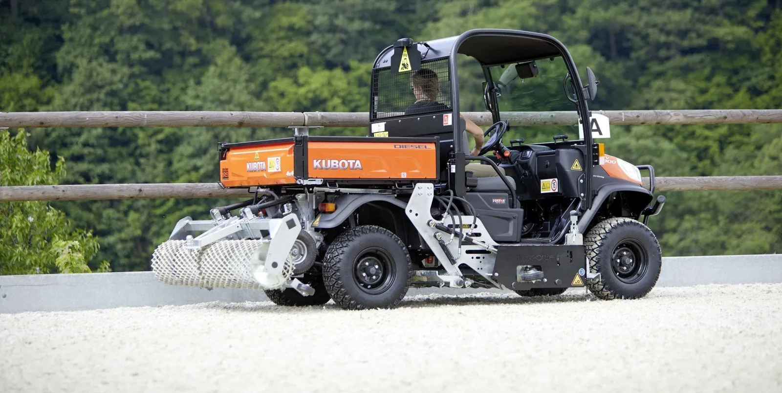 Floor-Care TWO IN ONE in een buitenbak, zijaanzicht